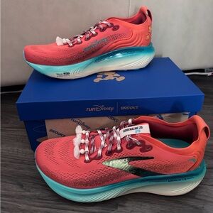 Brooks Run Disney Moana Adrenaline GTS 25 Coral and Teal Shoes